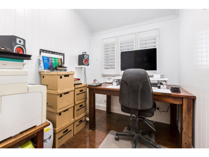 7 Hill Street, North Ipswich QLD 4305