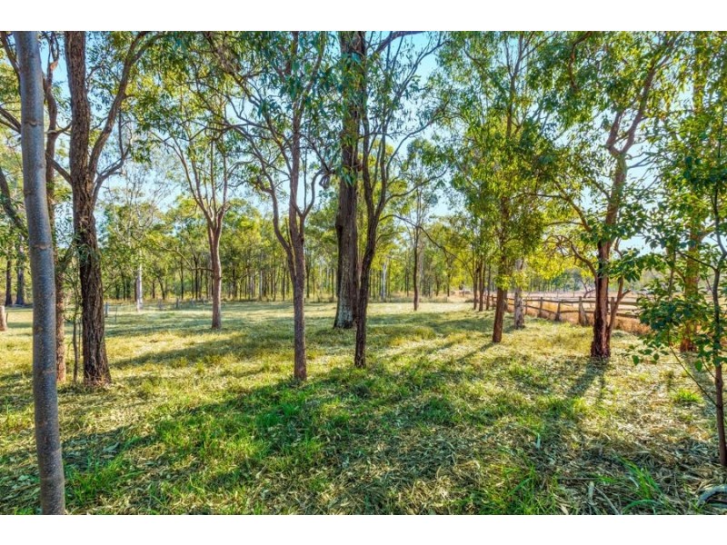 105 Wulkuraka Connection Road, Karrabin QLD 4306