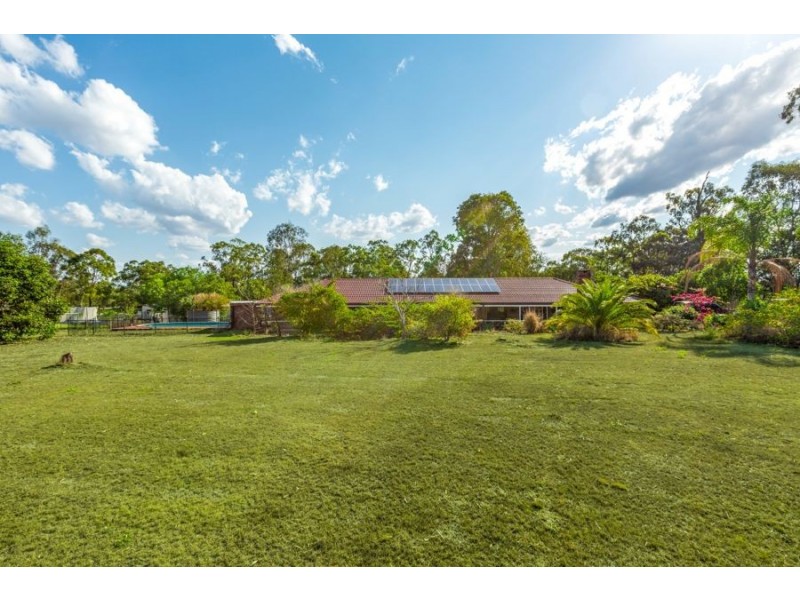 105 Wulkuraka Connection Road, Karrabin QLD 4306