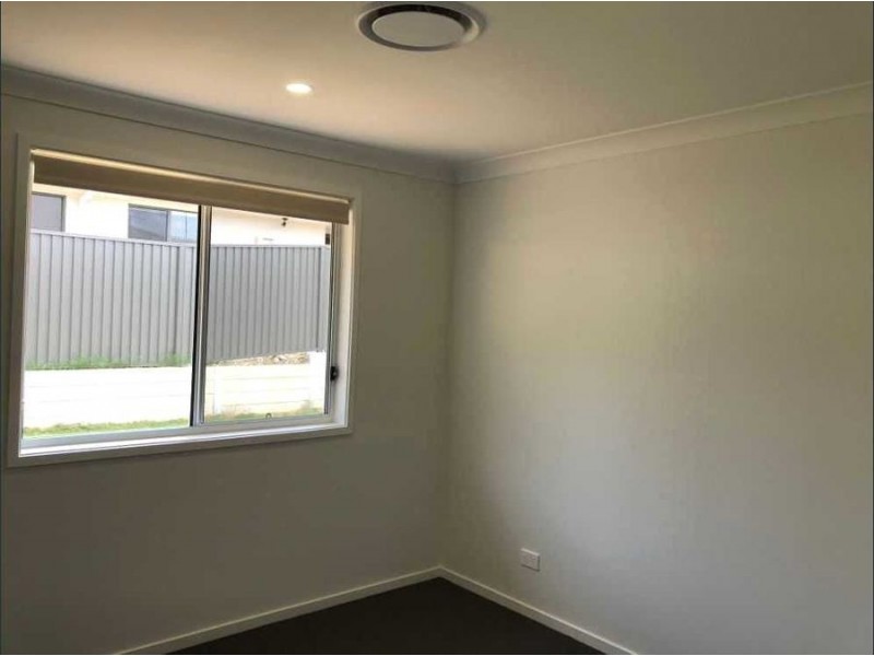 1/15 Dredge Circle, Brassall QLD 4305