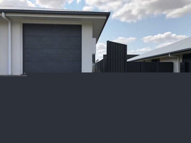 2/15 Dredge Circle, Brassall QLD 4305