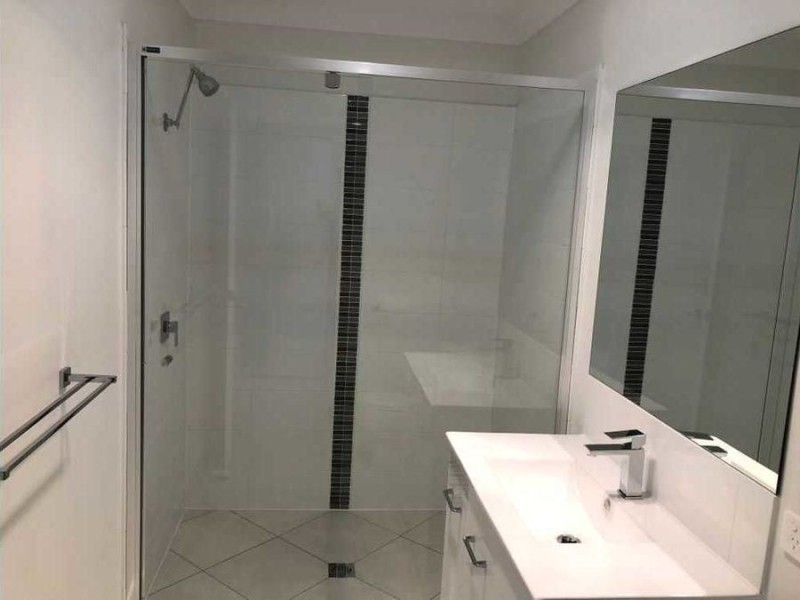 2/15 Dredge Circle, Brassall QLD 4305
