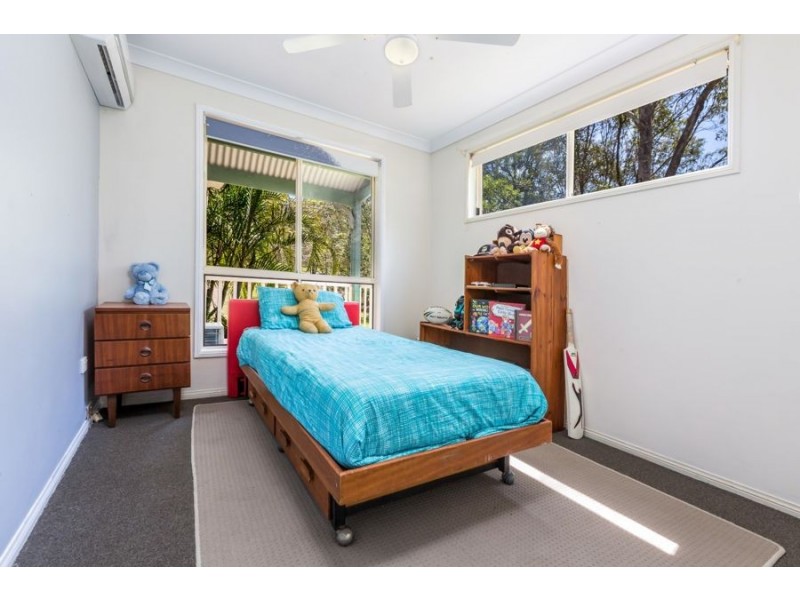 32 Kirkston Place, Pine Mountain QLD 4306