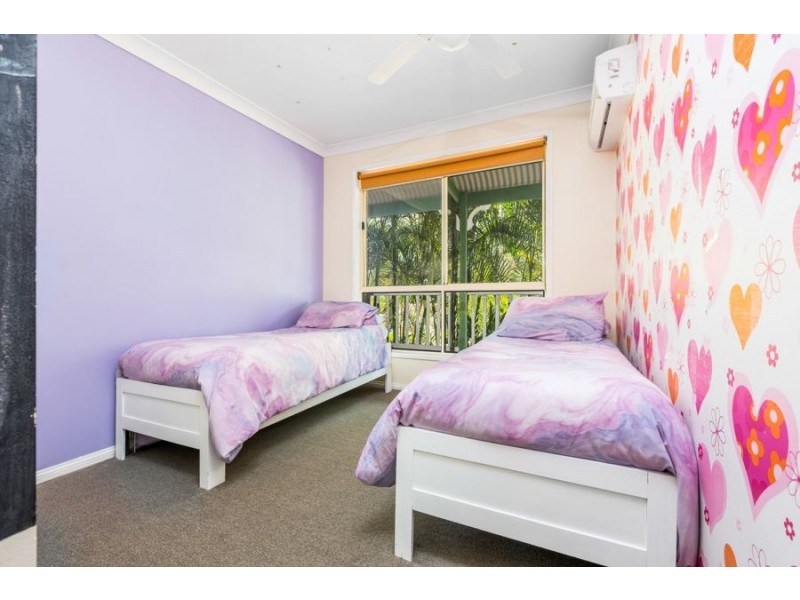 32 Kirkston Place, Pine Mountain QLD 4306