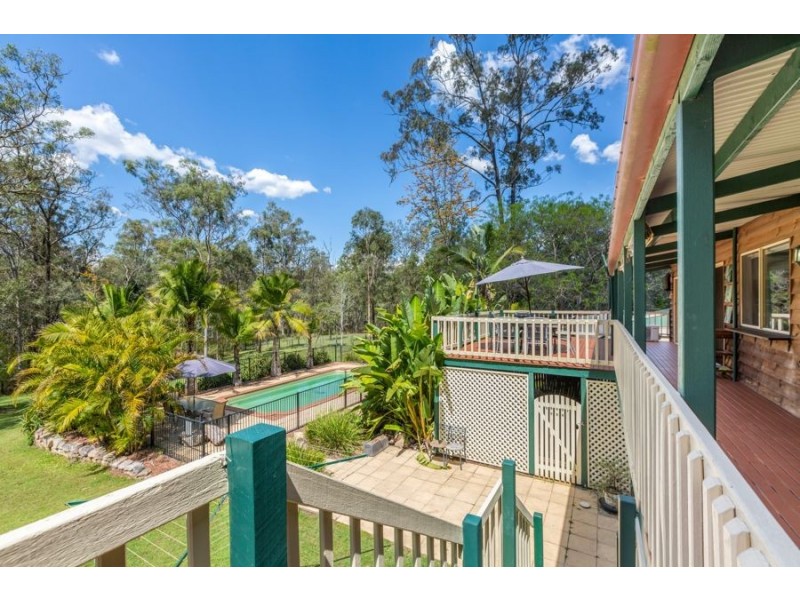 32 Kirkston Place, Pine Mountain QLD 4306