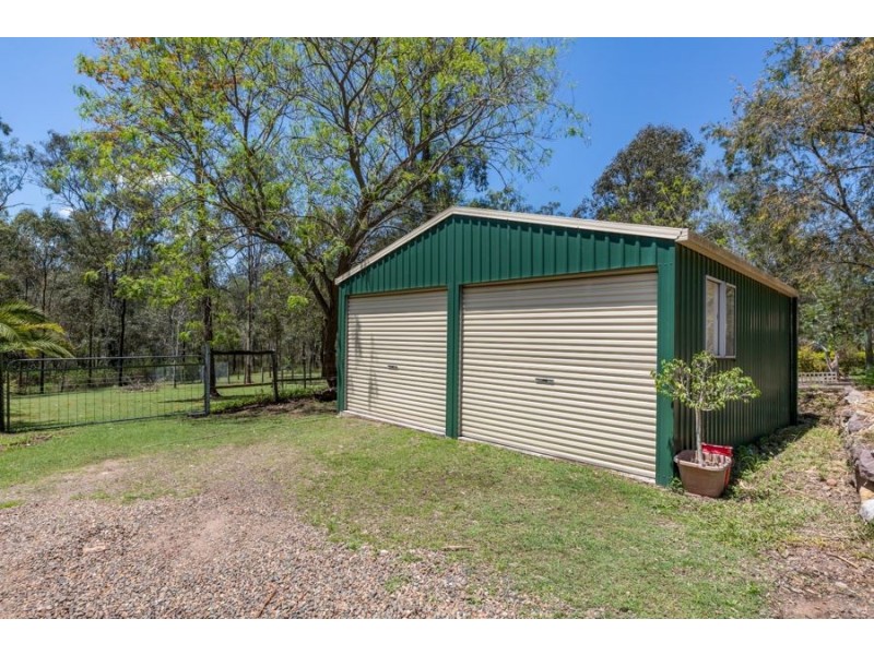 32 Kirkston Place, Pine Mountain QLD 4306
