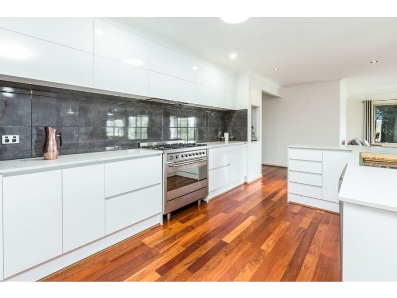 36 Christella Court, Fernvale QLD 4306