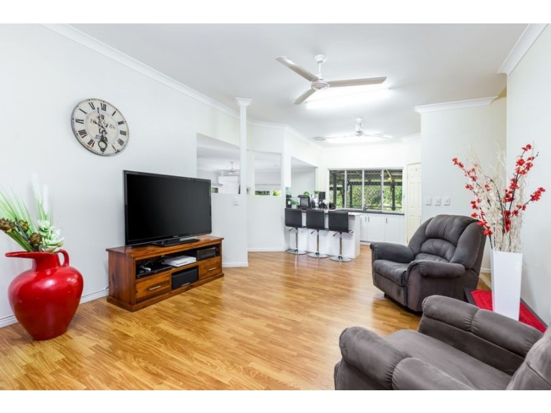 16 Elkhorn Street, Fernvale QLD 4306