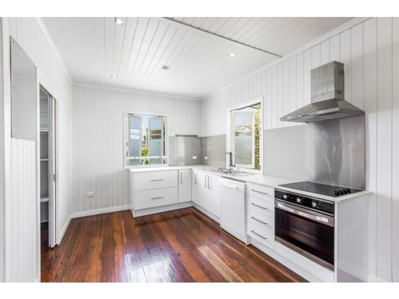 23 Morris Street, Silkstone QLD 4304
