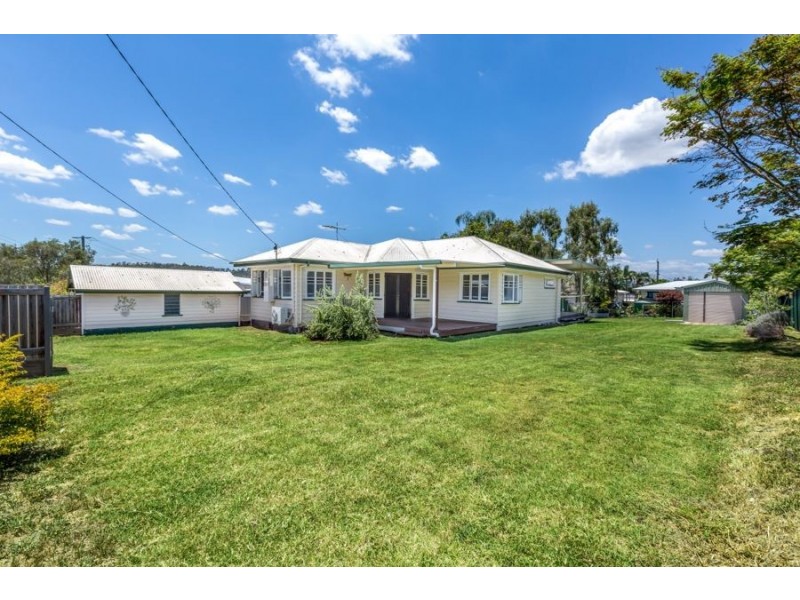 23 Morris Street, Silkstone QLD 4304