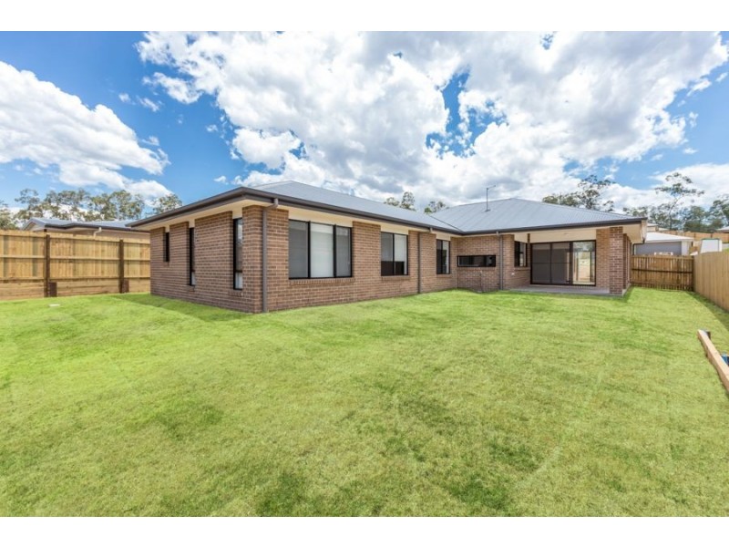 9 Soho Drive, Deebing Heights QLD 4306