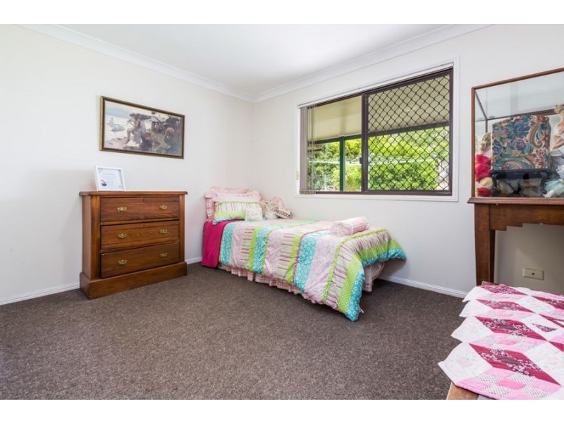 5 Davillea Court, Fernvale QLD 4306
