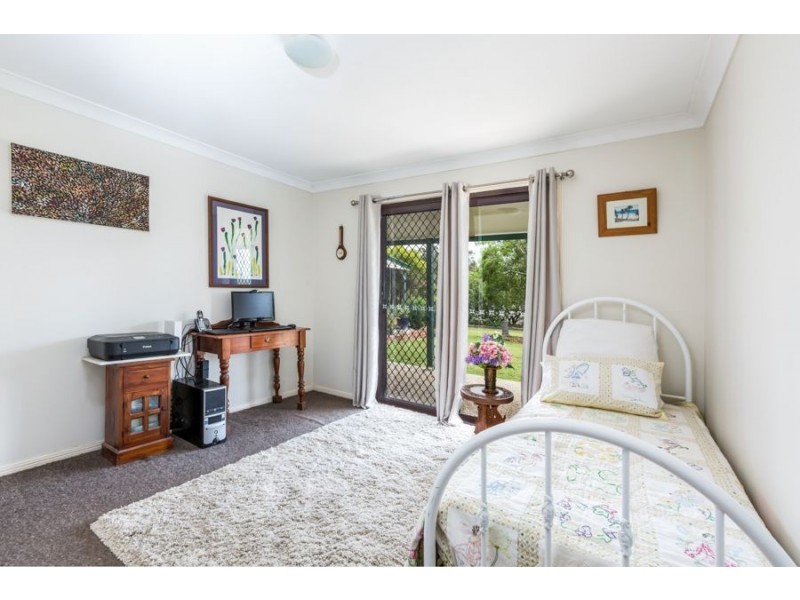 5 Davillea Court, Fernvale QLD 4306