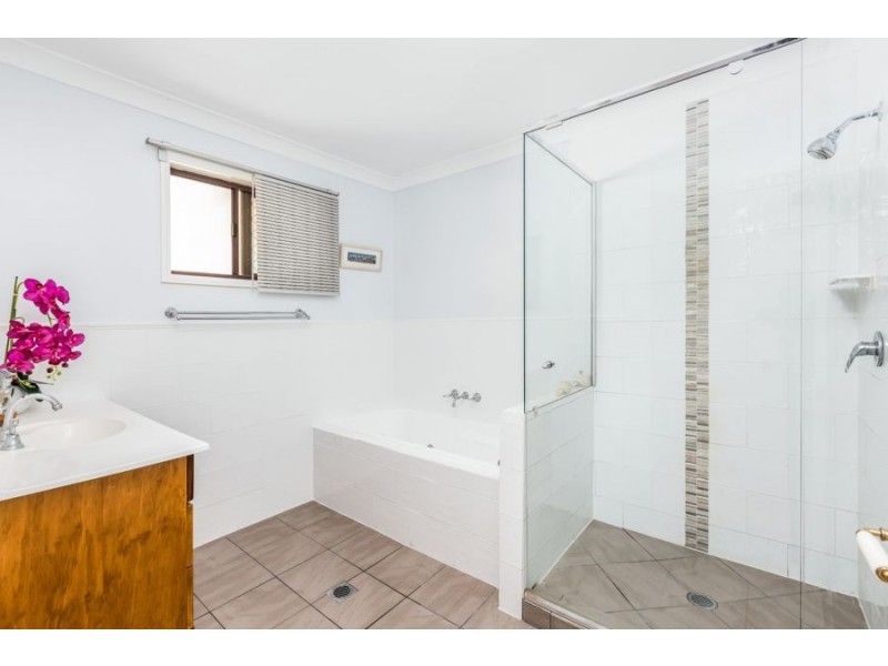 5 Davillea Court, Fernvale QLD 4306