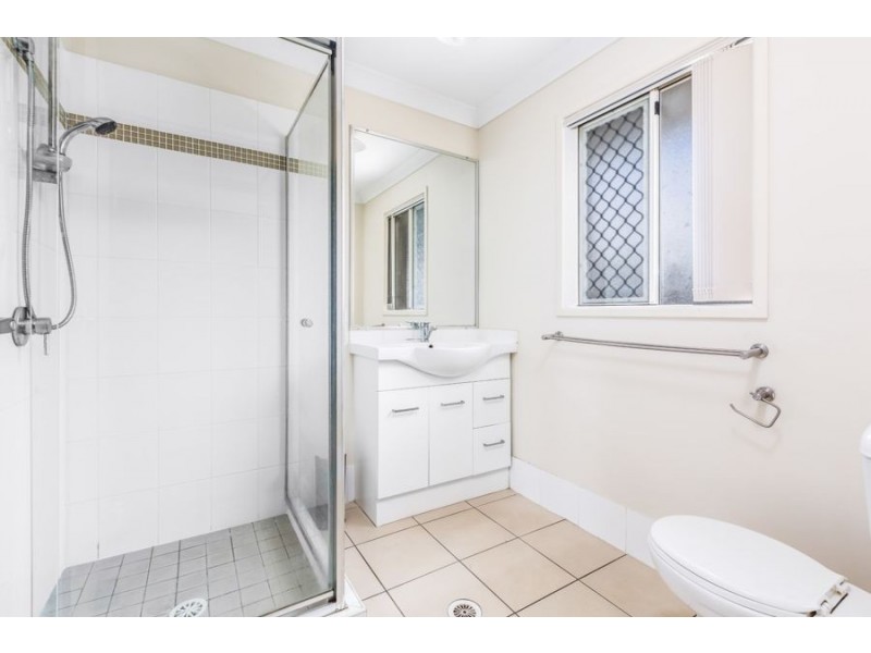 32 Whitehill Road, Eastern Heights QLD 4305