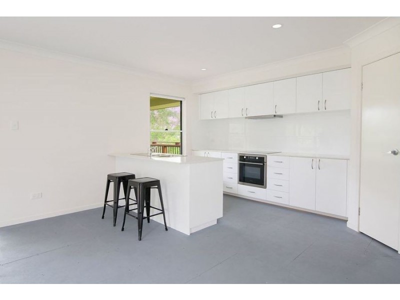 8 Harrison Street, North Ipswich QLD 4305
