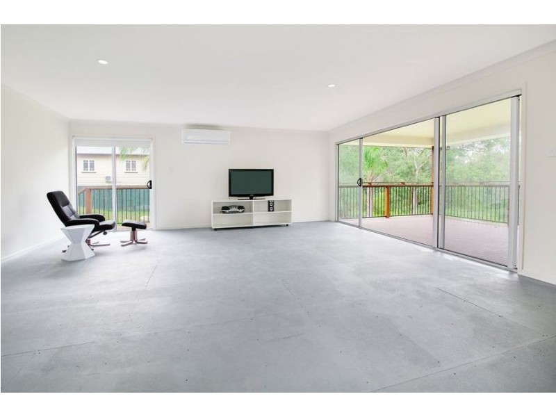 8 Harrison Street, North Ipswich QLD 4305