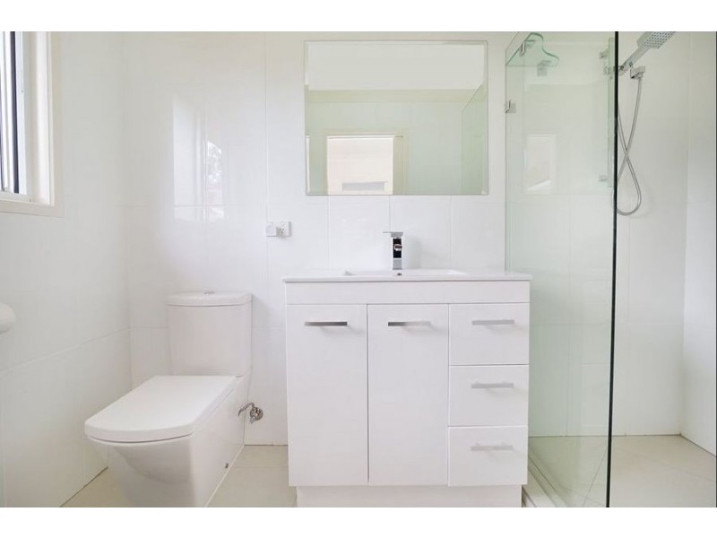 8 Harrison Street, North Ipswich QLD 4305