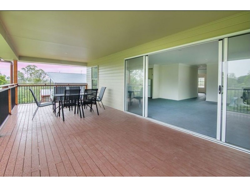 8 Harrison Street, North Ipswich QLD 4305