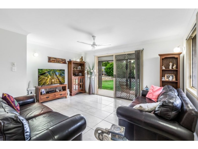 5 Lakewood Court, Flinders View QLD 4305