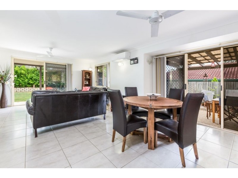 5 Lakewood Court, Flinders View QLD 4305