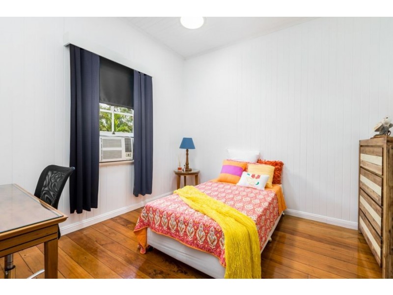 15 Maher Street, North Ipswich QLD 4305