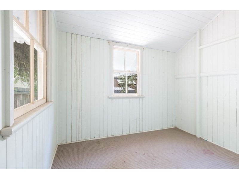 14 Paten Street, North Ipswich QLD 4305