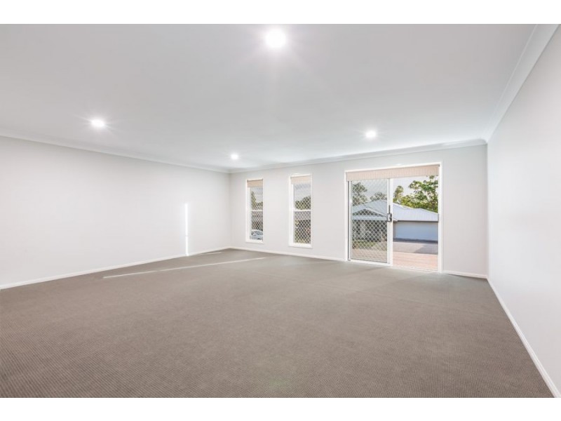 43 Mellor Place, Brassall QLD 4305