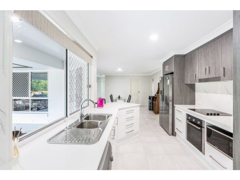 43 Mellor Place, Brassall QLD 4305