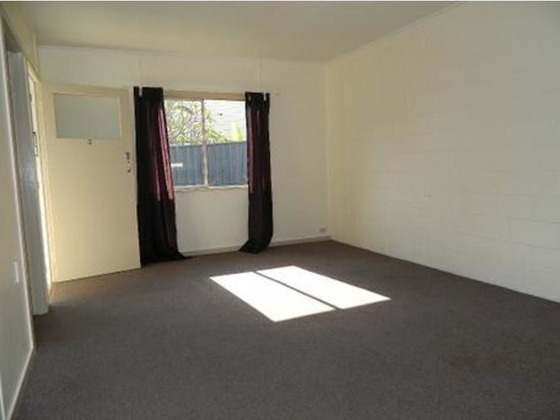 2/16 Park Street, Ipswich QLD 4305