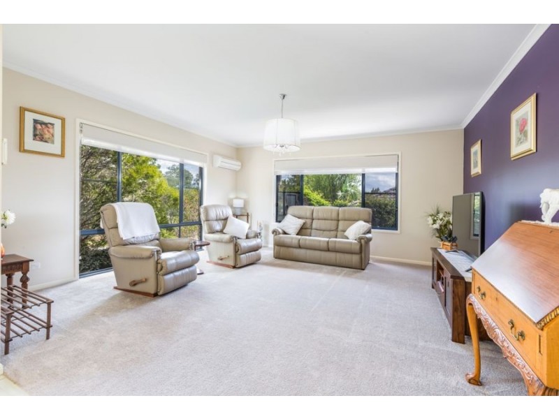 16 Bolingbroke Street East, Fernvale QLD 4306