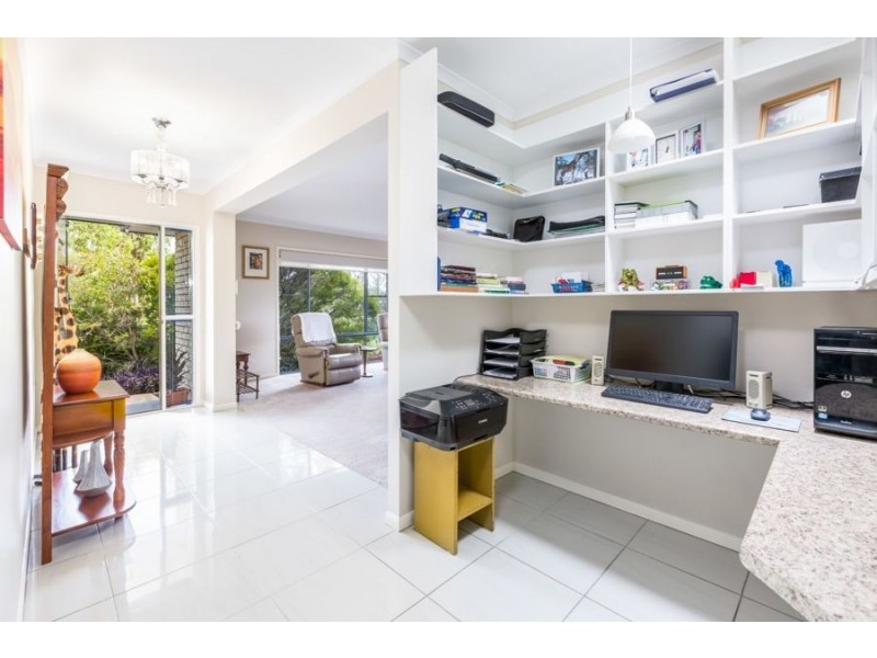 16 Bolingbroke Street East, Fernvale QLD 4306