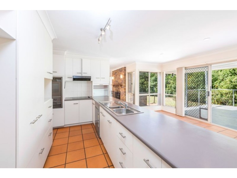 9 Sheppey Place, Yamanto QLD 4305