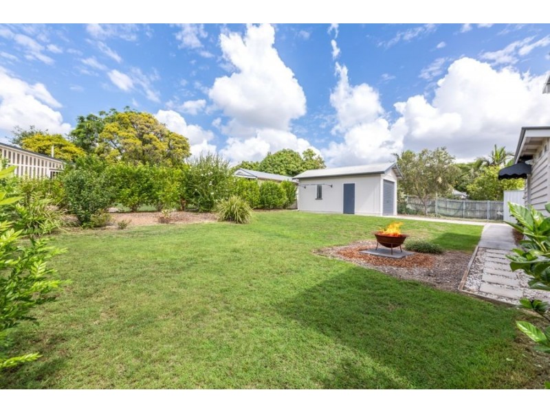 89 Glebe Road, Silkstone QLD 4304