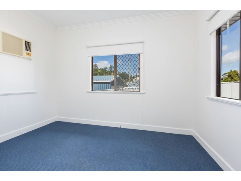 40 Lusitania Street, Newtown QLD 4305