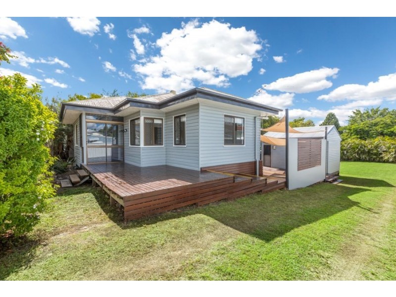 40 Lusitania Street, Newtown QLD 4305