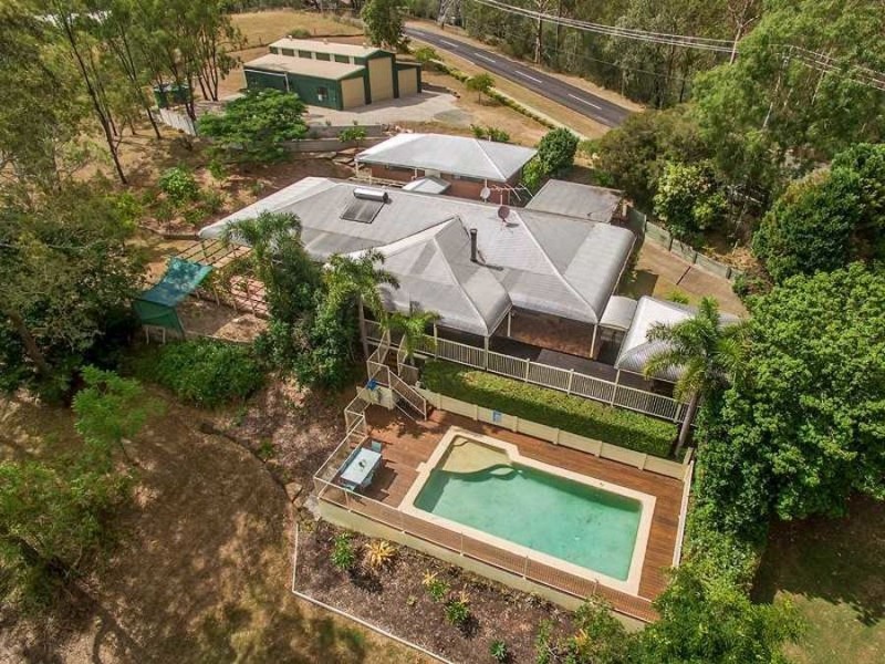 1 Tallarook Court, Karana Downs QLD 4306