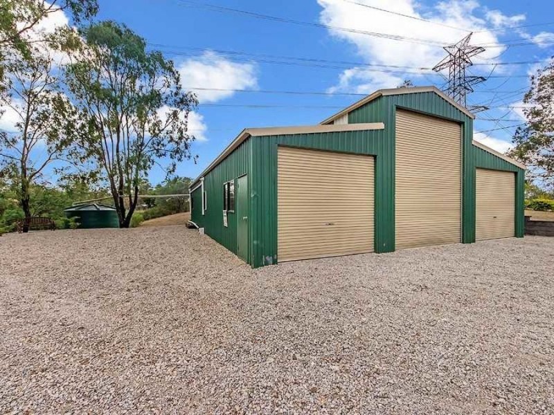 1 Tallarook Court, Karana Downs QLD 4306