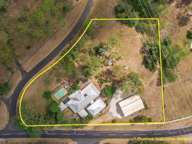 1 Tallarook Court, Karana Downs QLD 4306