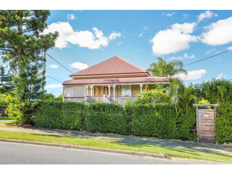15 North Station Road, North Booval QLD 4304