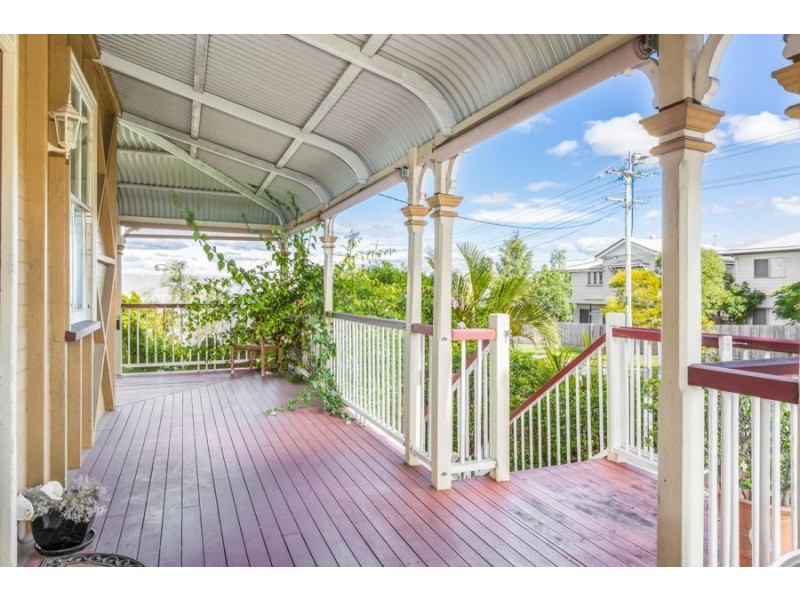15 North Station Road, North Booval QLD 4304