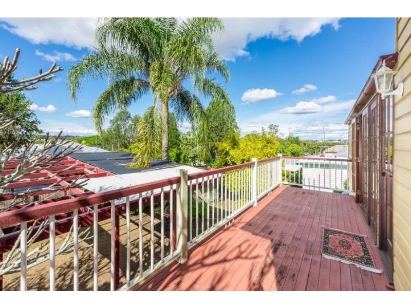 15 North Station Road, North Booval QLD 4304