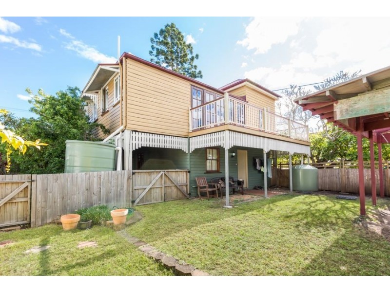 15 North Station Road, North Booval QLD 4304