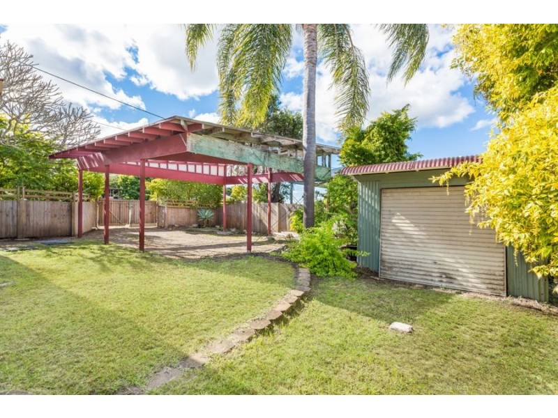 15 North Station Road, North Booval QLD 4304
