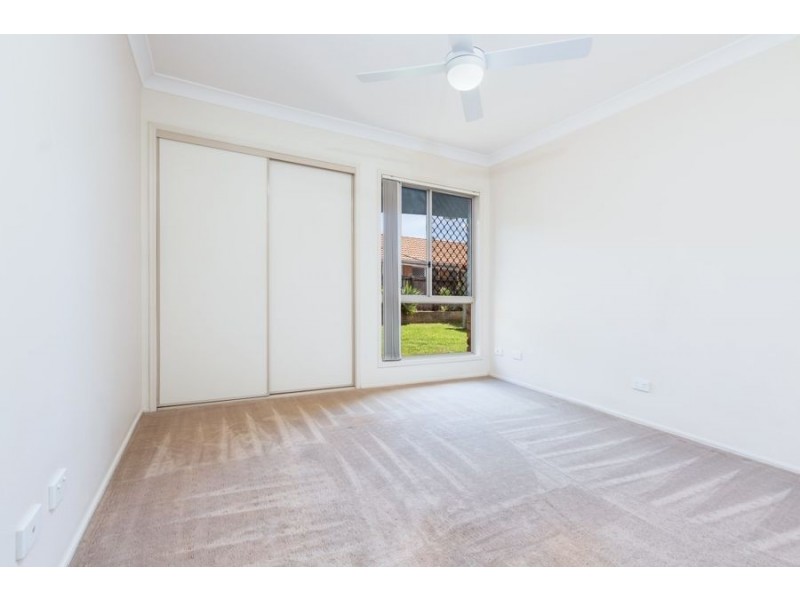 9 Sheppey Place, Yamanto QLD 4305