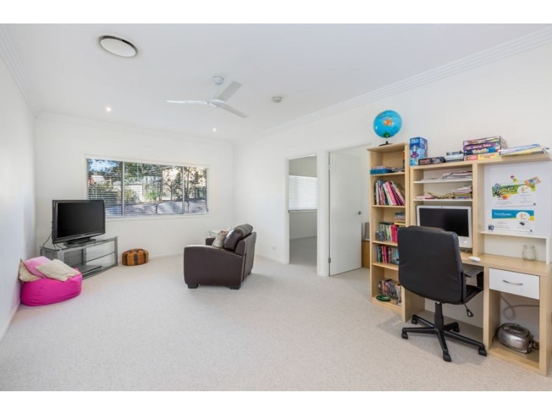 50 Highfield Place, Mount Crosby QLD 4306