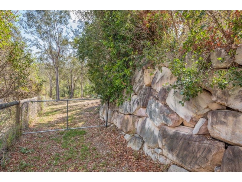 50 Highfield Place, Mount Crosby QLD 4306