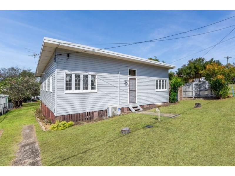 2 Woodgate Street, Churchill QLD 4305