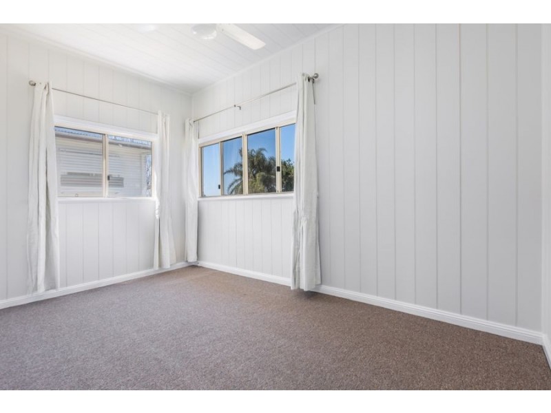 2 Woodgate Street, Churchill QLD 4305