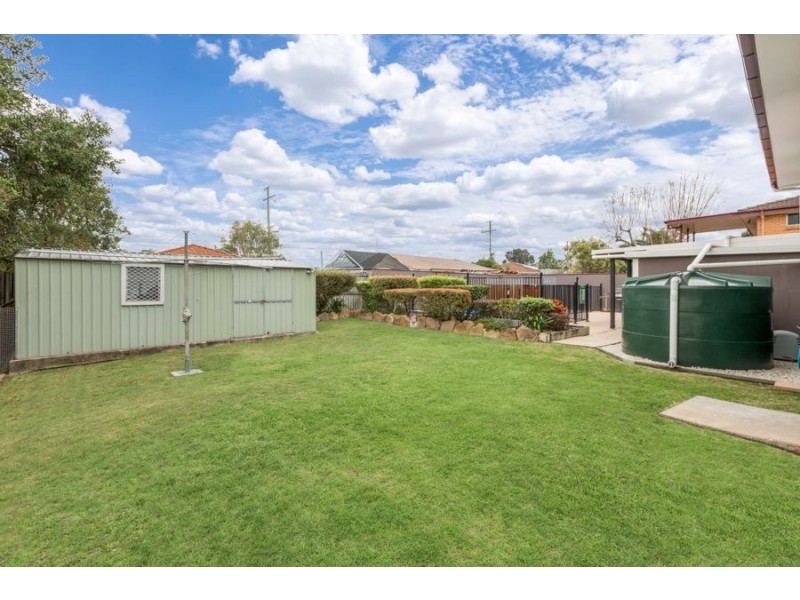 19 Trudy Street, Raceview QLD 4305